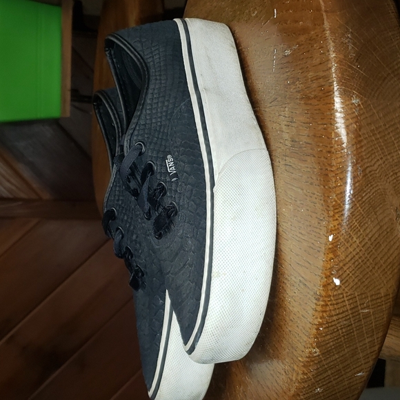 Vans - Authentic Leather Platform 2.0 in Black Snake - Picture 5 of 5